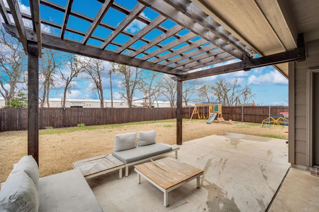 503 Woodhaven Drive, Waxahachie, TX 75165