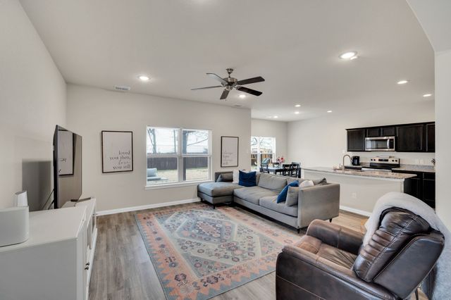 503 Woodhaven Drive, Waxahachie, TX 75165