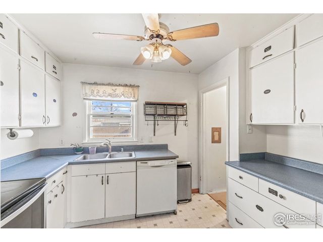 2430 14th Ave Ct, Greeley, CO 80631