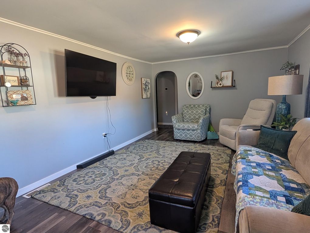 Image 8 of property listing at 11380 Philips Street, Fife Lake, MI 49633