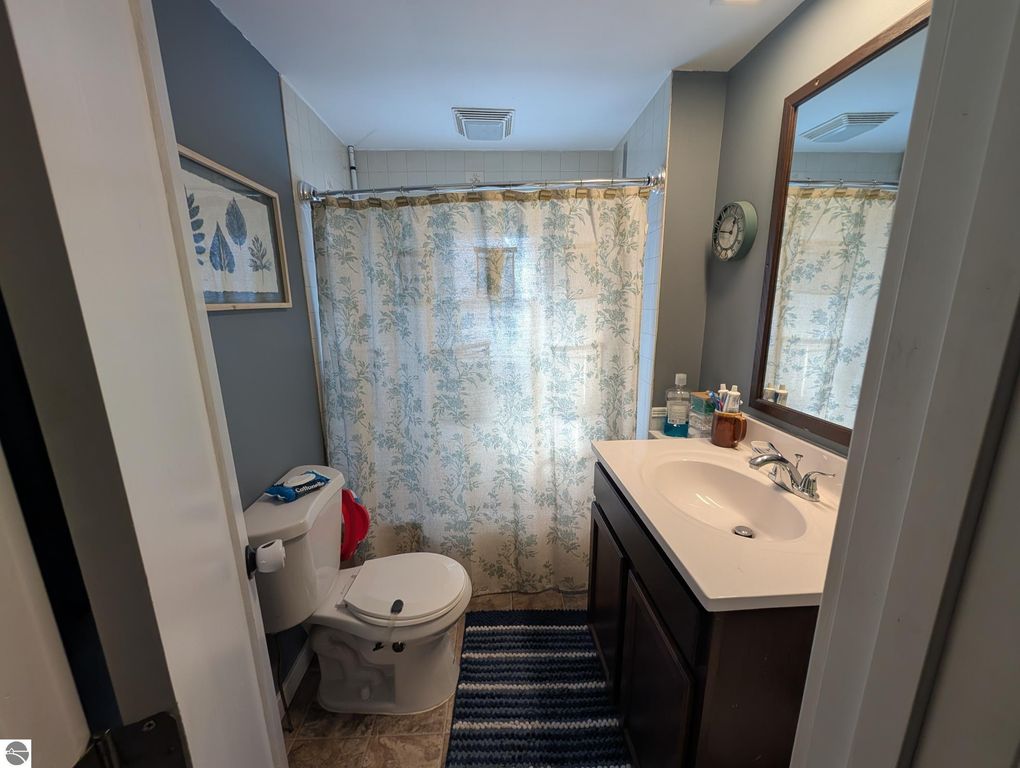 Image 17 of property listing at 11380 Philips Street, Fife Lake, MI 49633