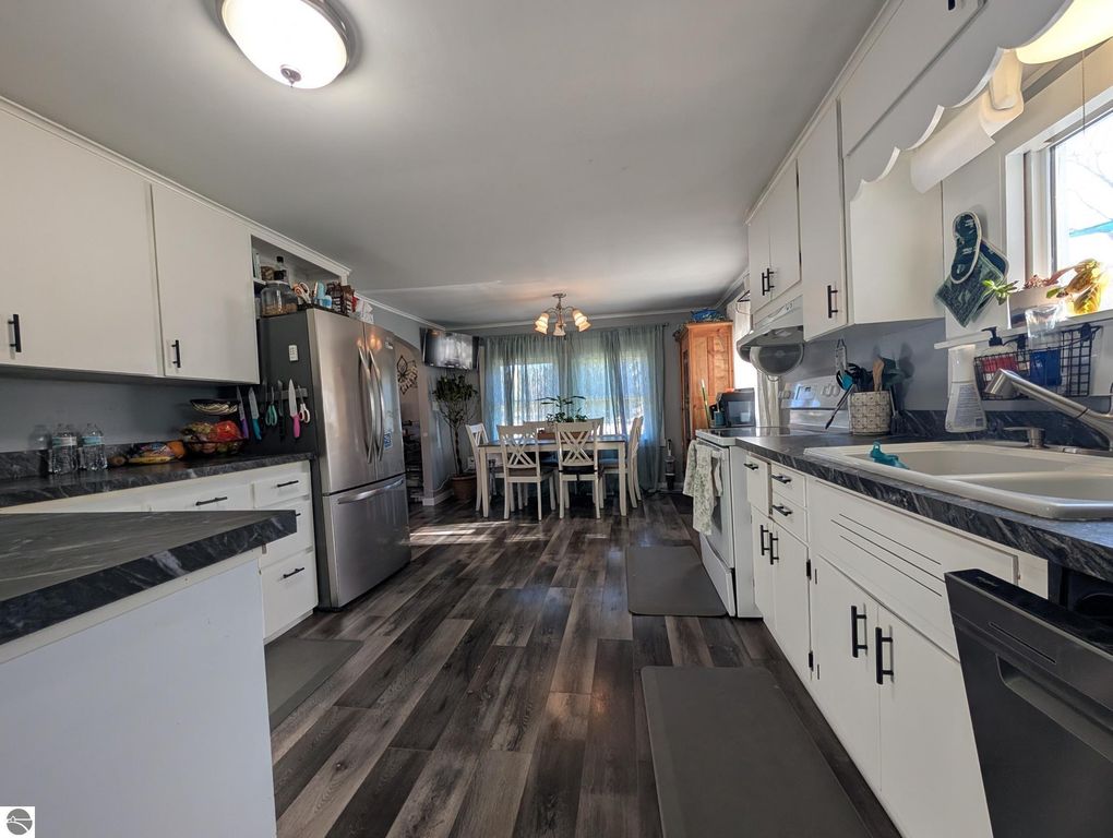 Image 3 of property listing at 11380 Philips Street, Fife Lake, MI 49633