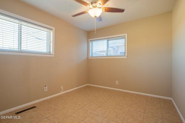 9500 BEALS Drive, El Paso, TX 79924