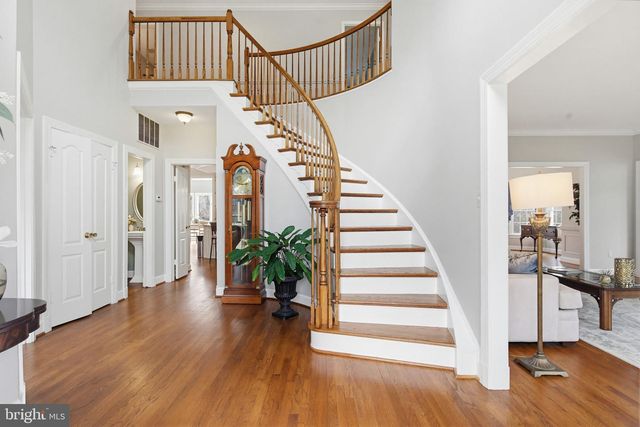 7213 CLIFF PINE DR, Gaithersburg, MD 20879