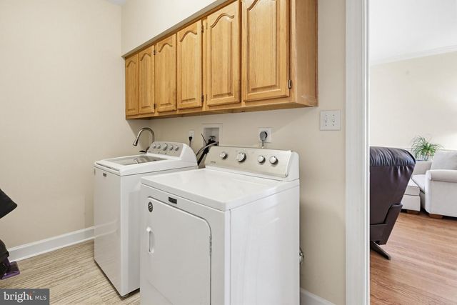 7213 CLIFF PINE DR, Gaithersburg, MD 20879