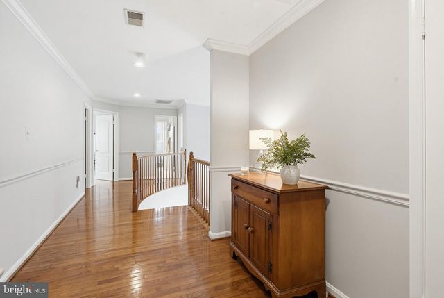 7213 CLIFF PINE DR, Gaithersburg, MD 20879