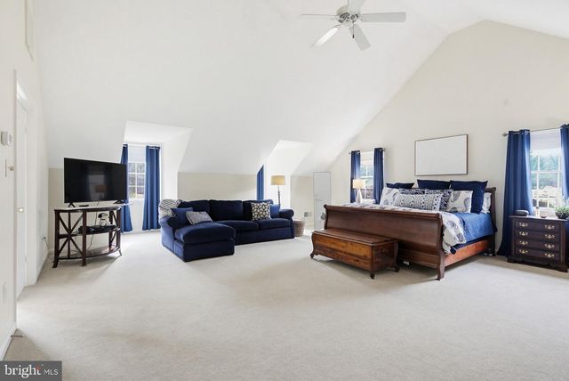 7213 CLIFF PINE DR, Gaithersburg, MD 20879