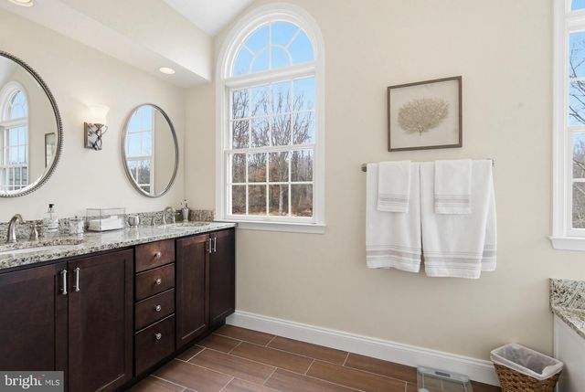 7213 CLIFF PINE DR, Gaithersburg, MD 20879