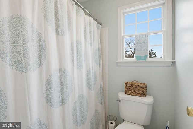 7213 CLIFF PINE DR, Gaithersburg, MD 20879