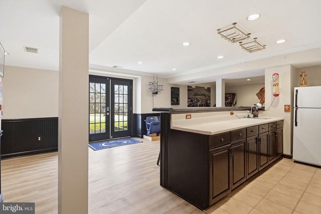 7213 CLIFF PINE DR, Gaithersburg, MD 20879