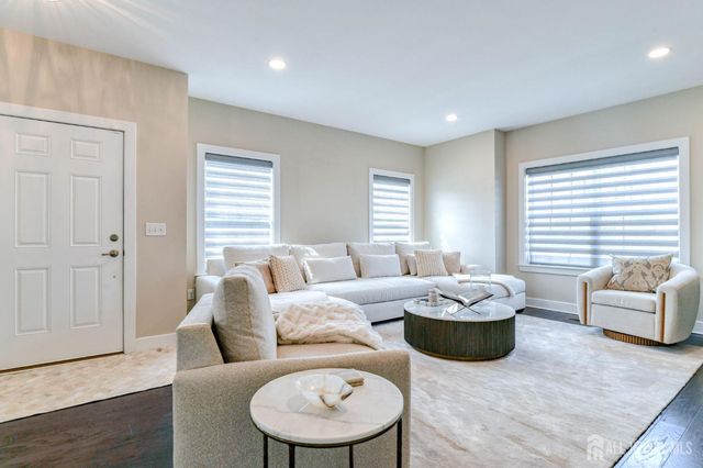 1529 Paxton Lane, Monroe, NJ 08831
