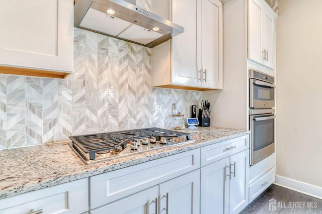 1529 Paxton Lane, Monroe, NJ 08831