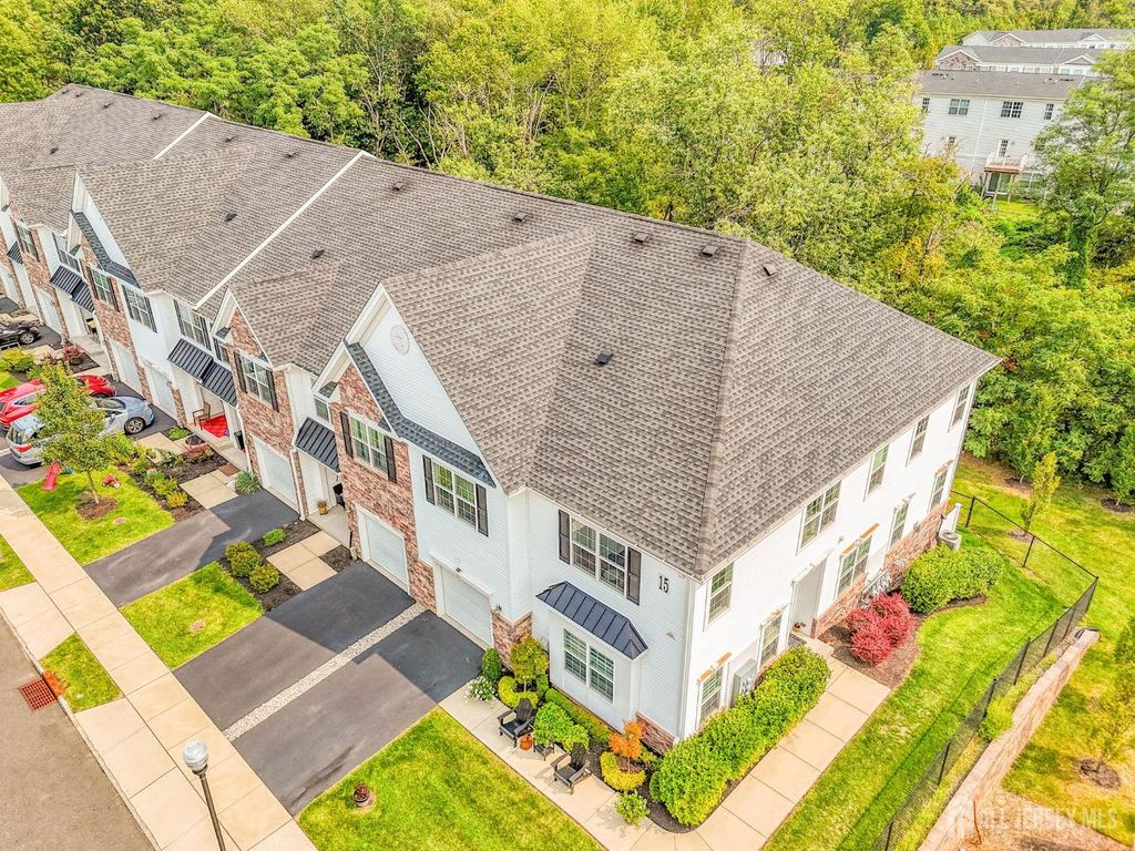 1529 Paxton Lane, Monroe, NJ 08831