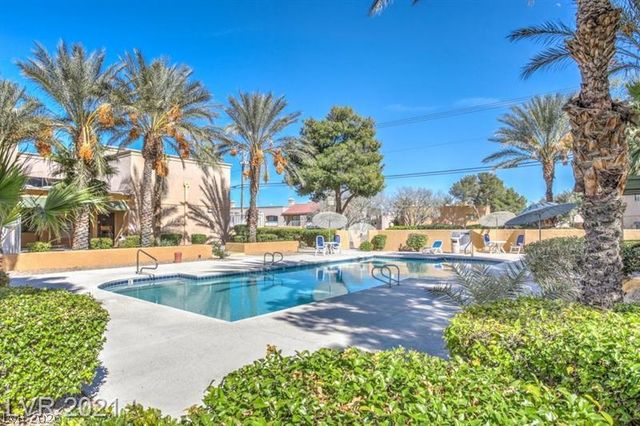 5122 South Jones Boulevard 201, Las Vegas, NV 89118
