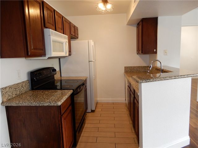 5122 South Jones Boulevard 201, Las Vegas, NV 89118
