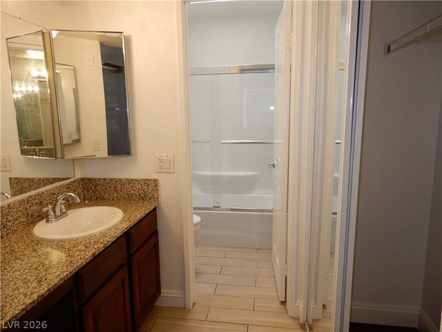 5122 South Jones Boulevard 201, Las Vegas, NV 89118