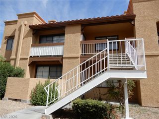 5122 South Jones Boulevard 201, Las Vegas, NV 89118