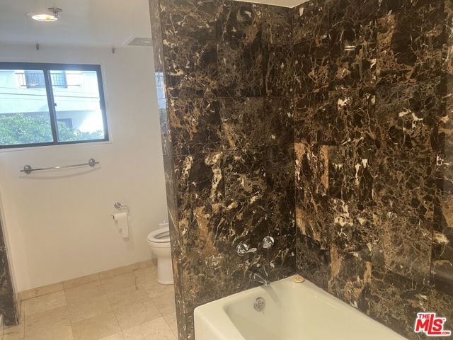 10660 Wilshire Boulevard 309, Los Angeles, CA 90024