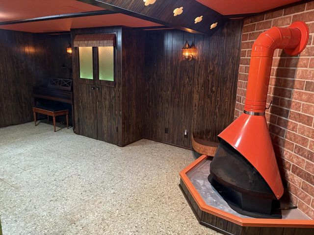 231 E Sunset DRIVE, Oak Creek, WI 53154