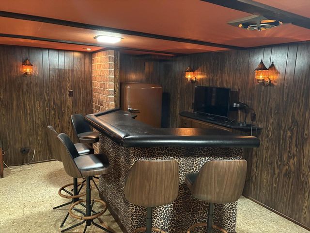 231 E Sunset DRIVE, Oak Creek, WI 53154