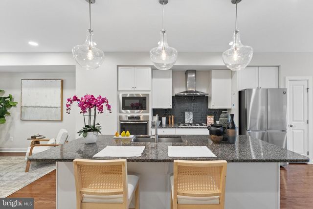 9251 WOOD VIOLET CT, Fairfax, VA 22031