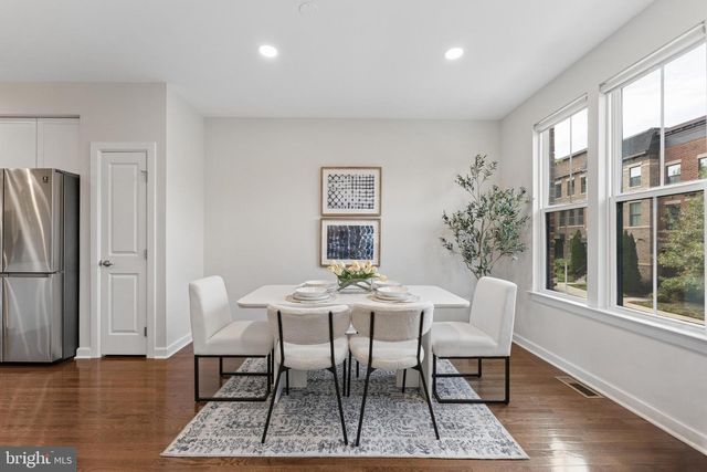 9251 WOOD VIOLET CT, Fairfax, VA 22031