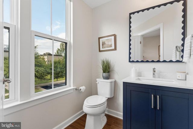9251 WOOD VIOLET CT, Fairfax, VA 22031