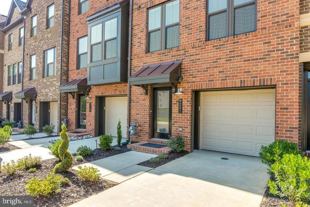 9251 WOOD VIOLET CT, Fairfax, VA 22031