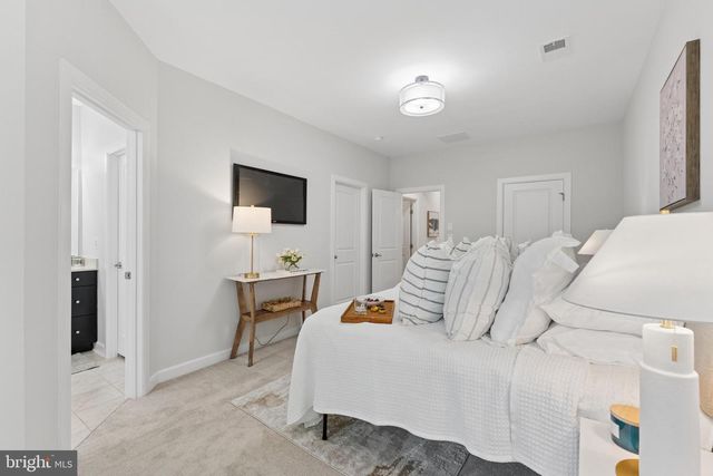 9251 WOOD VIOLET CT, Fairfax, VA 22031
