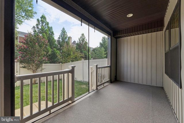 9251 WOOD VIOLET CT, Fairfax, VA 22031