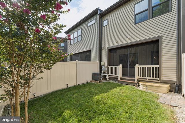 9251 WOOD VIOLET CT, Fairfax, VA 22031