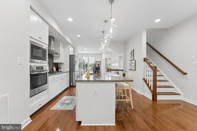 9251 WOOD VIOLET CT, Fairfax, VA 22031