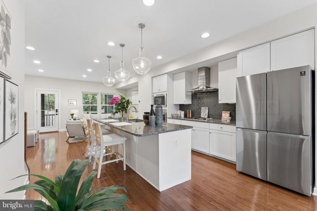 9251 WOOD VIOLET CT, Fairfax, VA 22031
