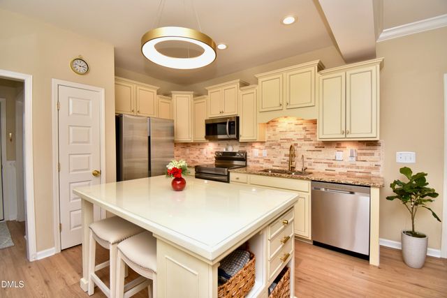 70 Plott Hound Drive, Clayton, NC 27520