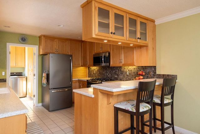 6613 Cypress Wood Cir, Riverbank, CA 95367