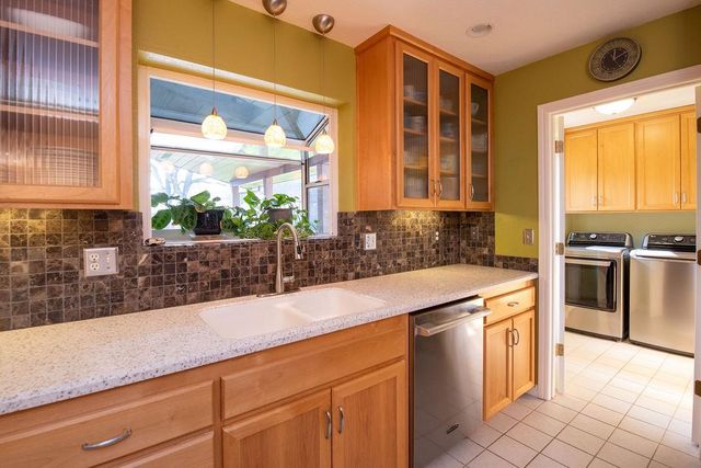 6613 Cypress Wood Cir, Riverbank, CA 95367