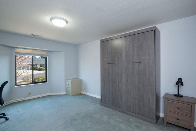 6613 Cypress Wood Cir, Riverbank, CA 95367