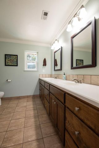 6613 Cypress Wood Cir, Riverbank, CA 95367