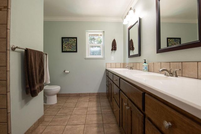 6613 Cypress Wood Cir, Riverbank, CA 95367