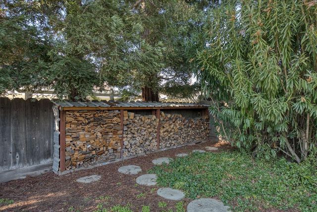 6613 Cypress Wood Cir, Riverbank, CA 95367