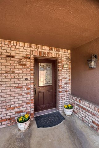 6613 Cypress Wood Cir, Riverbank, CA 95367