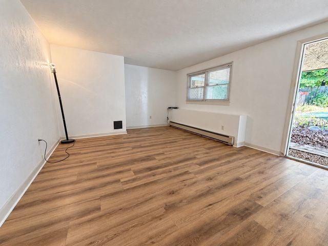 126 Turnpike St B, Canton, MA 02021