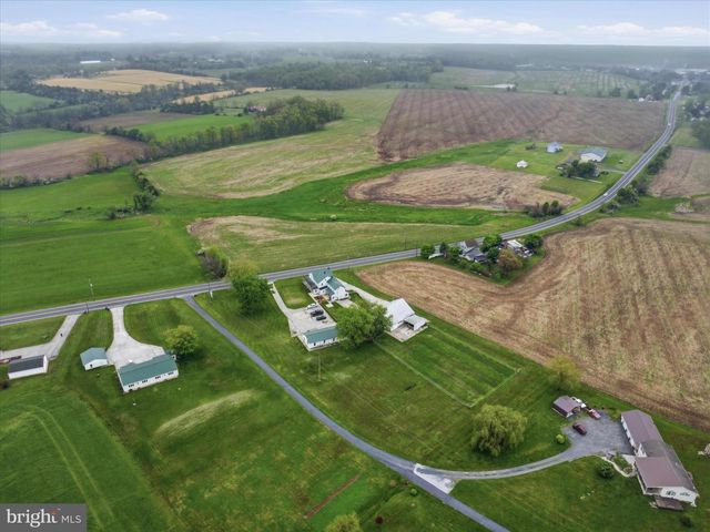 740 HEIDLERSBURG RD, Biglerville, PA 17307