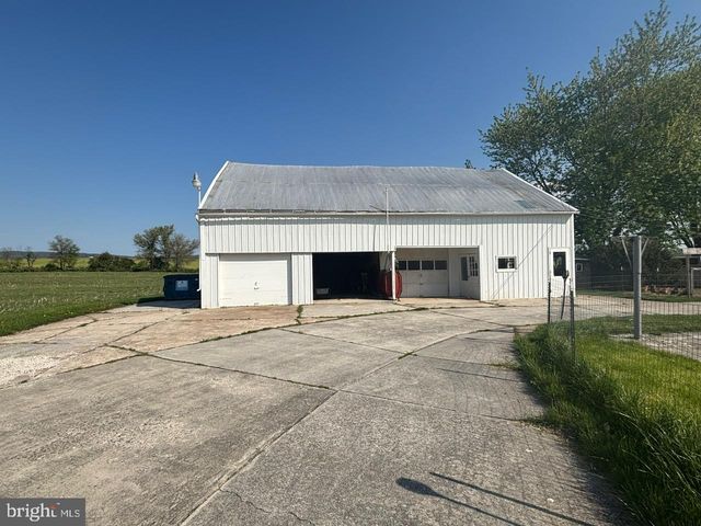 740 HEIDLERSBURG RD, Biglerville, PA 17307