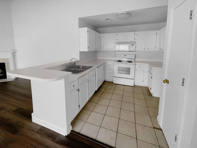 198 Two Pond Loop, Ladson, SC 29456