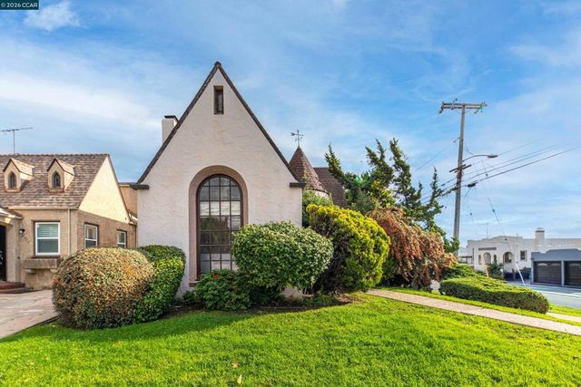 2600 2600 55Th Ave, Oakland, CA 94605