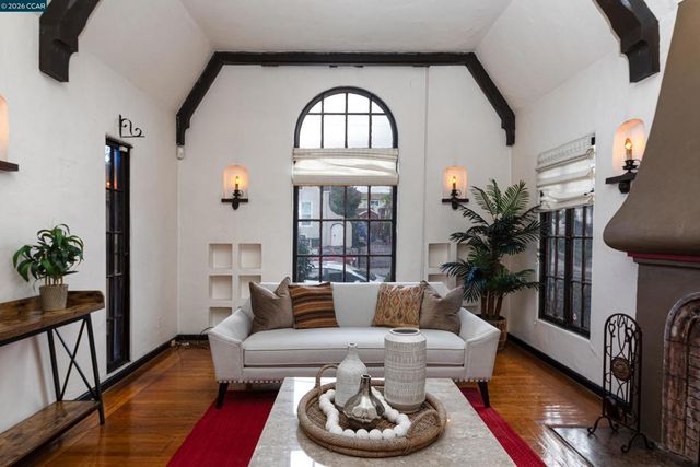 2600 2600 55Th Ave, Oakland, CA 94605