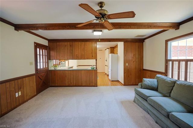 140 Albany DR, Hampton, VA 23666