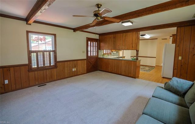 140 Albany DR, Hampton, VA 23666
