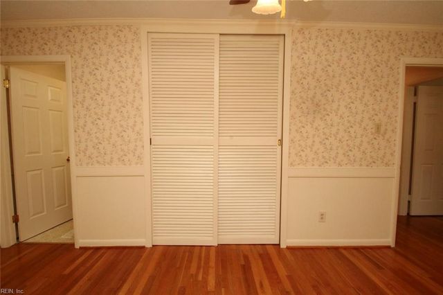 140 Albany DR, Hampton, VA 23666